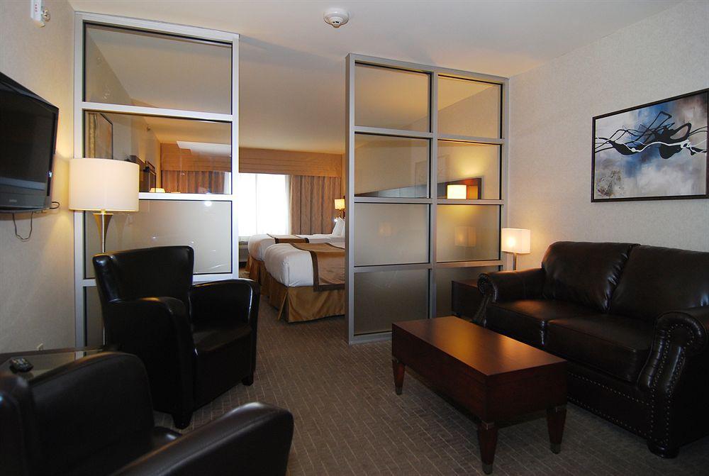 Quality Inn & Suites Val-d'Or Quarto foto