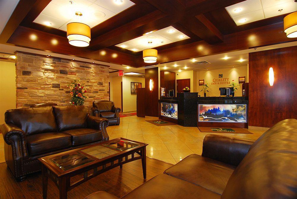 Quality Inn & Suites Val-d'Or Interior foto