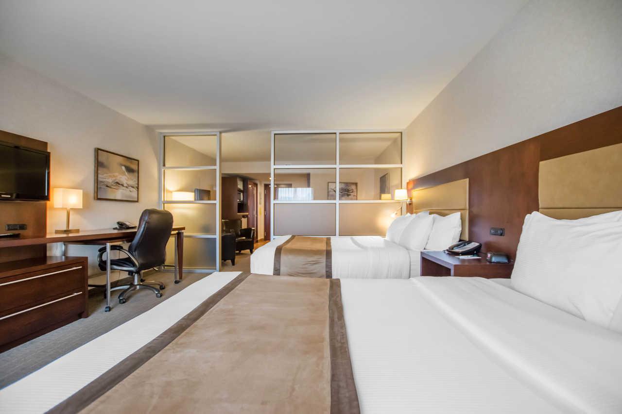 Quality Inn & Suites Val-d'Or Exterior foto